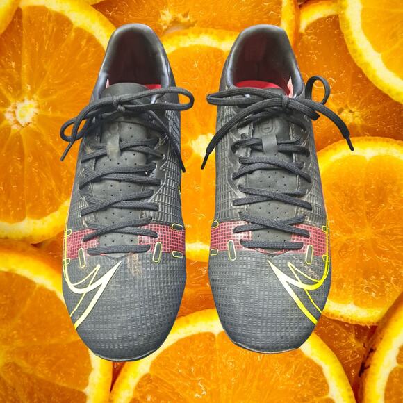Nike Mercurial Superfly V SG-PRO ACC 897797-802 Orange/Black  Nike Mercurial Cleats Black with Yellow and Orange Accents Size 6.5‎